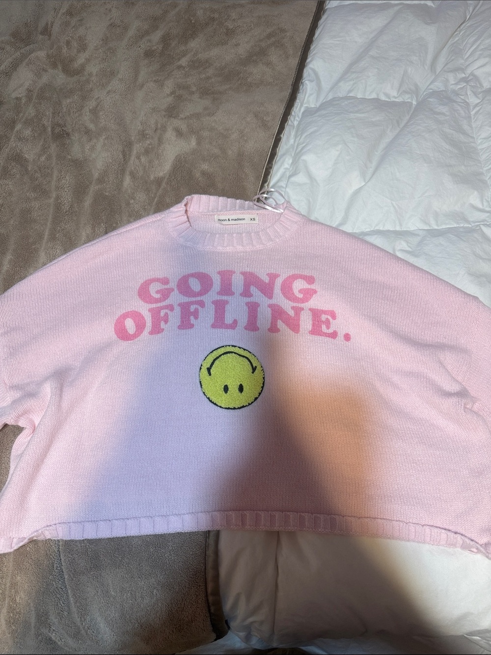 MOON & MADISON SWEATER - GOING OFFLINE